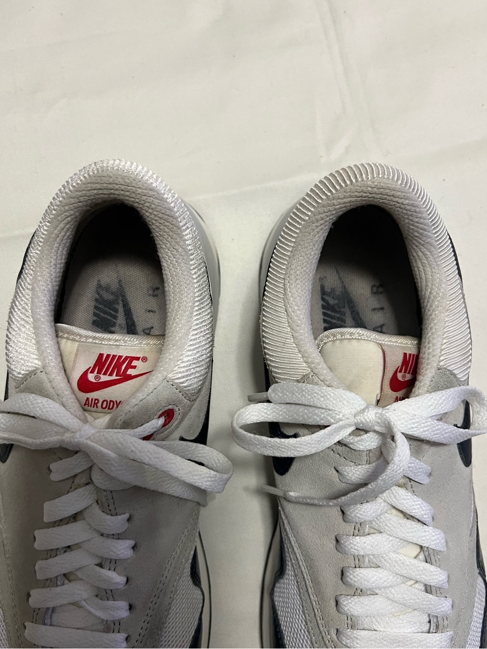 NIKE Air Odyssey Mens Sneakers 652989-104 - Picture 6 of 16